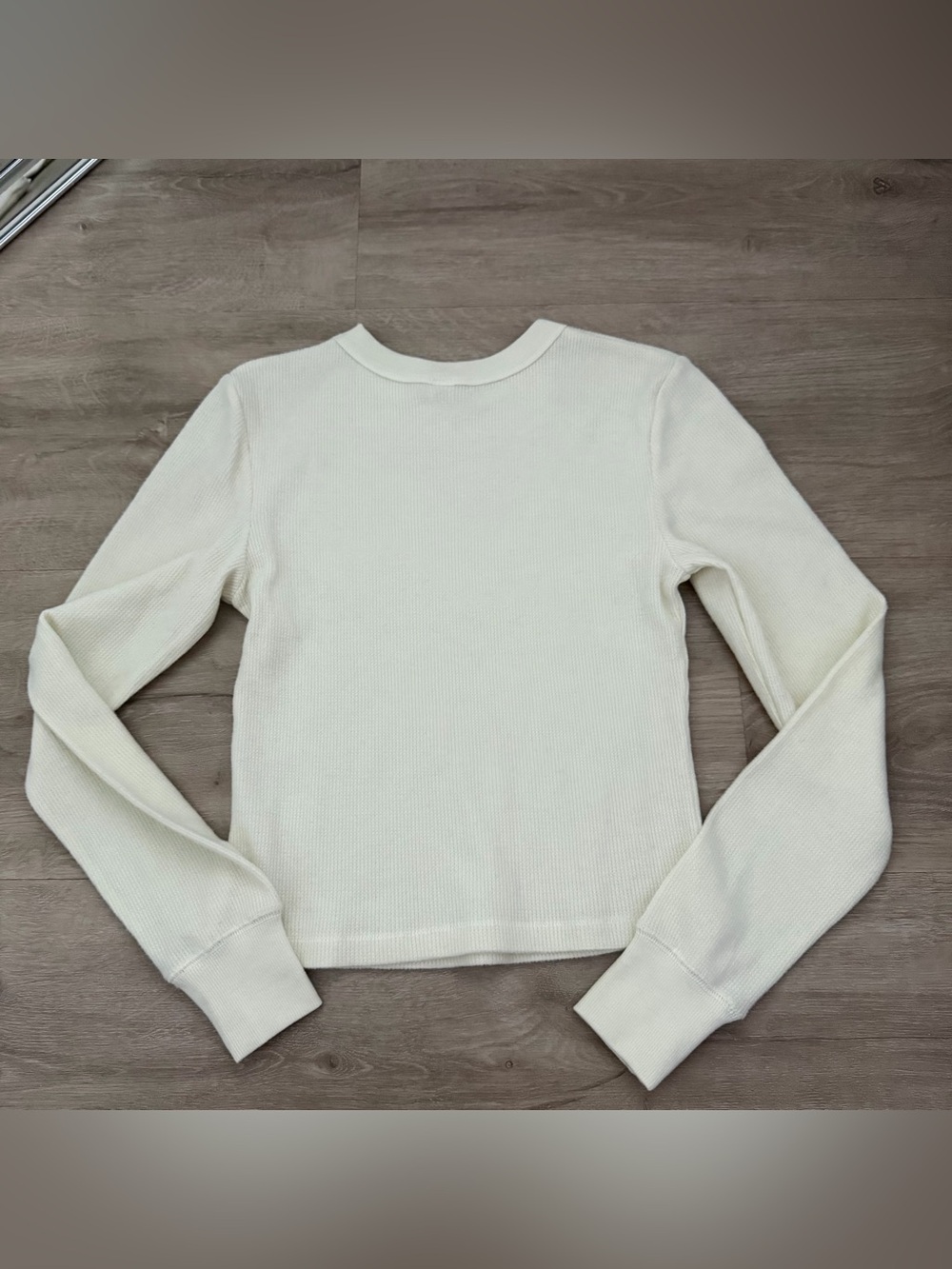 Skims off white waffle ribbed long sleeve shirt - Picture 6 of 6